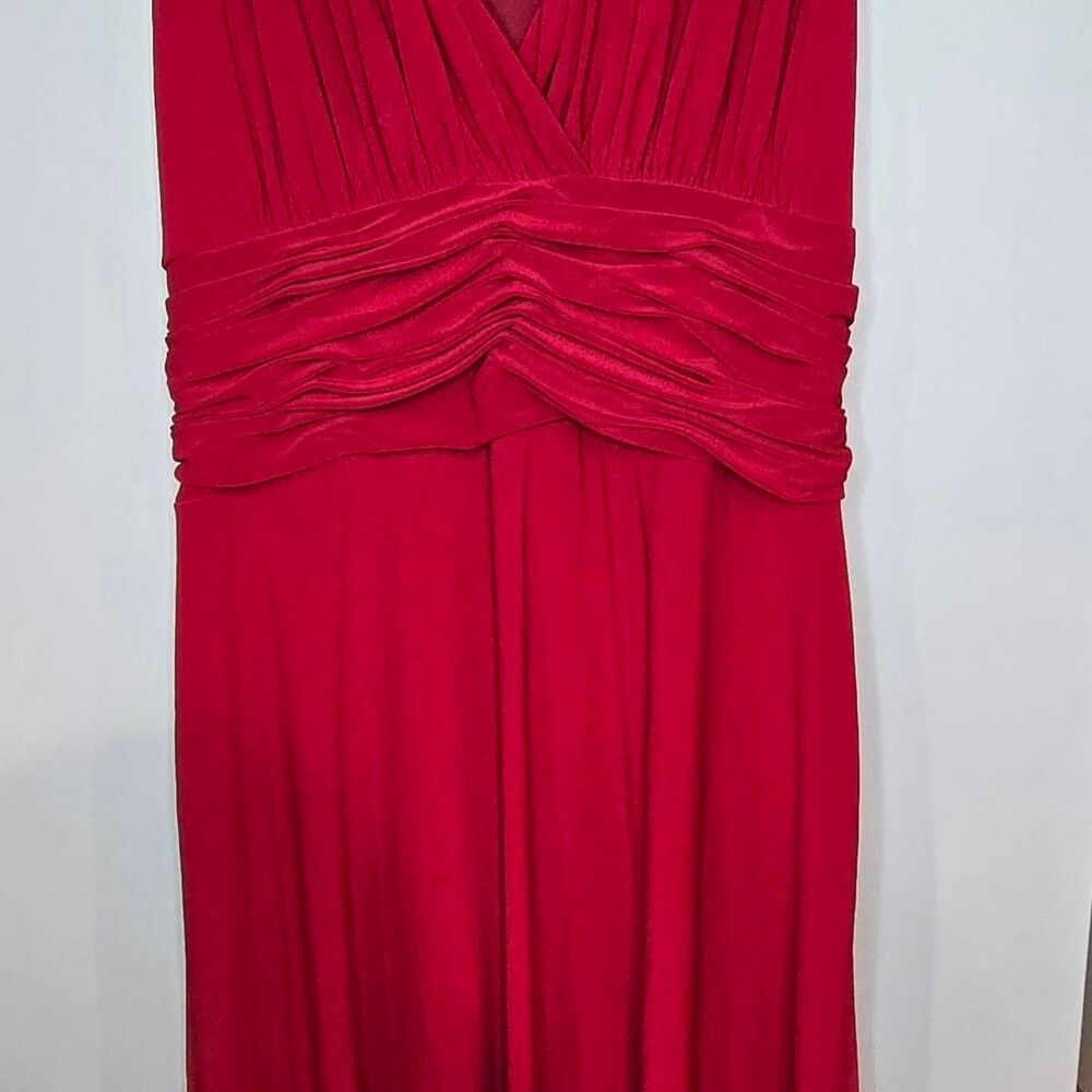 Evan Picone Women’s Red Ruched Midi Dress Sleeveless Size 10 Cocktail Wedding